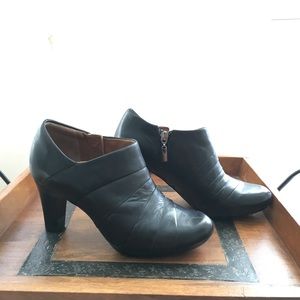 Clarks leather ankle booties